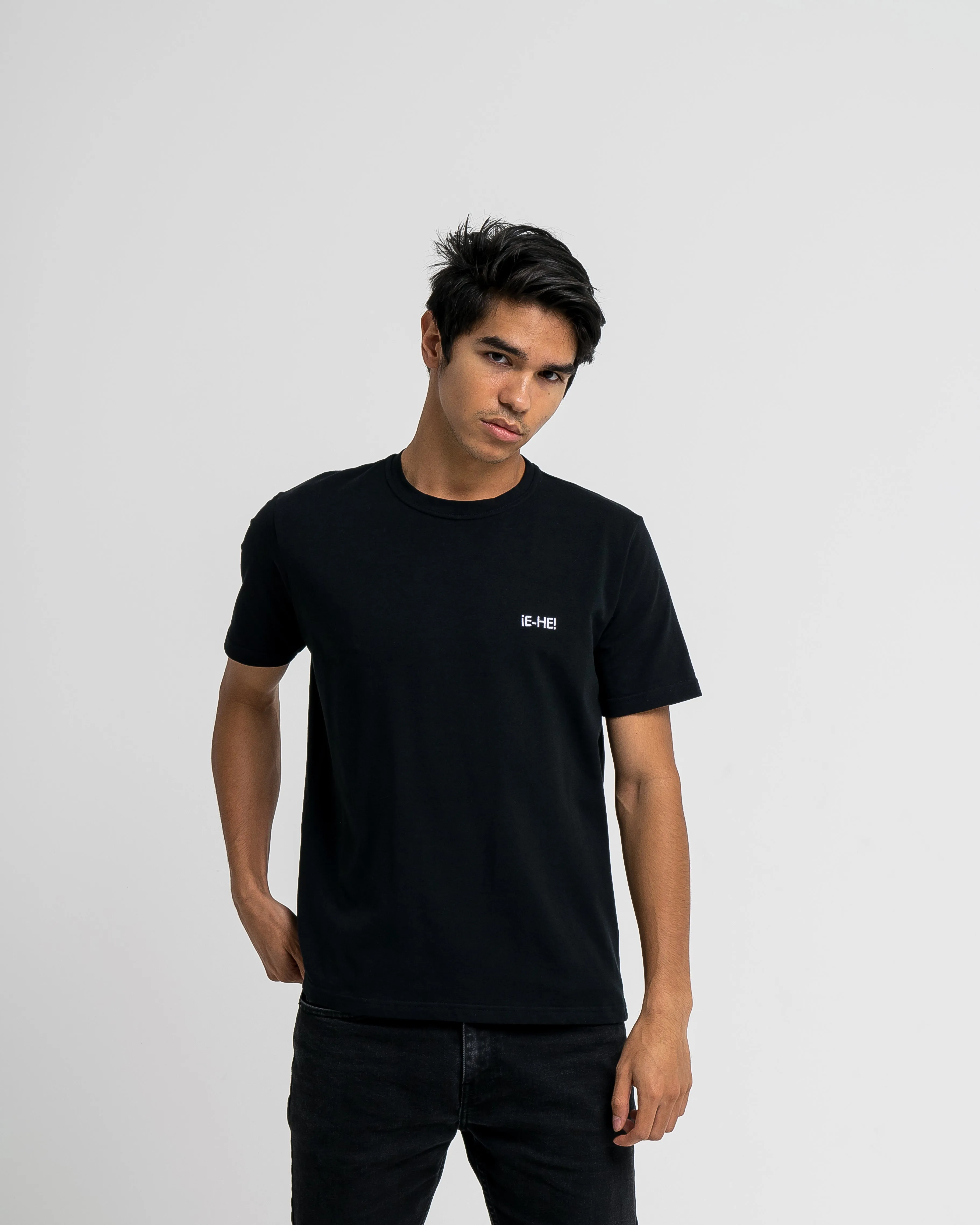 EHE Apparel Embroidered logo T-shirt - Black